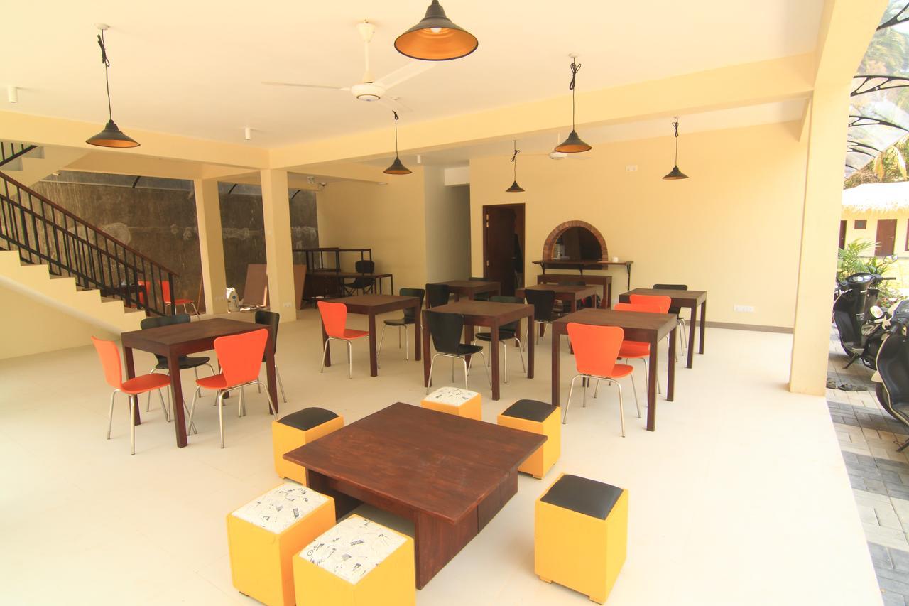 Jj'S Hostel Mirissa Extérieur photo